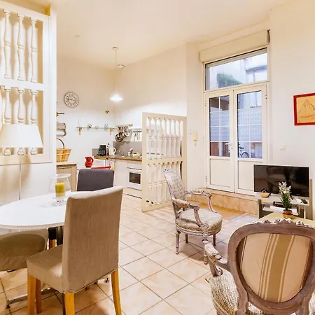 Hyper Centre Type Loft